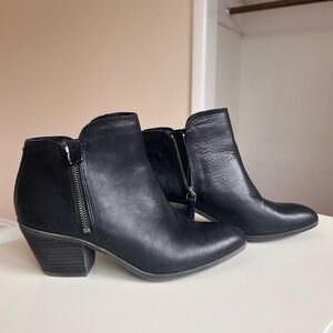 Frye Judith boots size 7